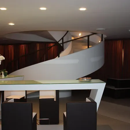 酒店 白色酒店 4*