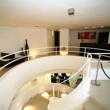 White 호텔 비에스테